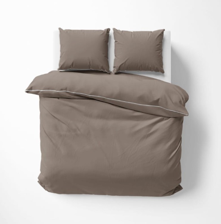 Pościel_makosatyna_Taupe_160x200_z_ozdobną_lamówką_bizą.jpg