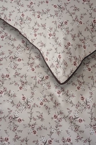Pościel_z_perkalu_kwiaty5899B_zpianana_na_zamek_z_ozdobną_lamówką.jpg